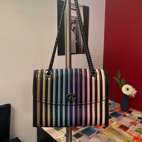 Meet your Posher, Emily - Picture 5 of 10